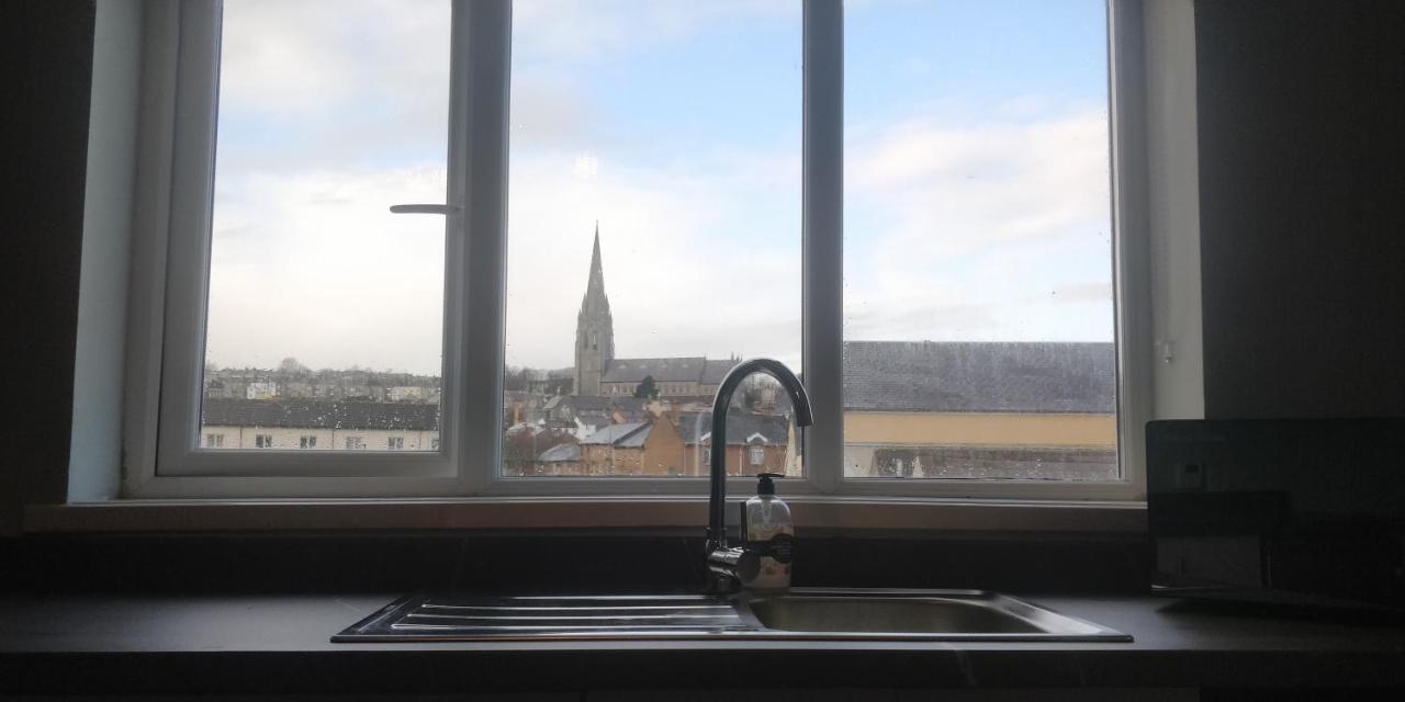 Free Derry Apartments Екстер'єр фото